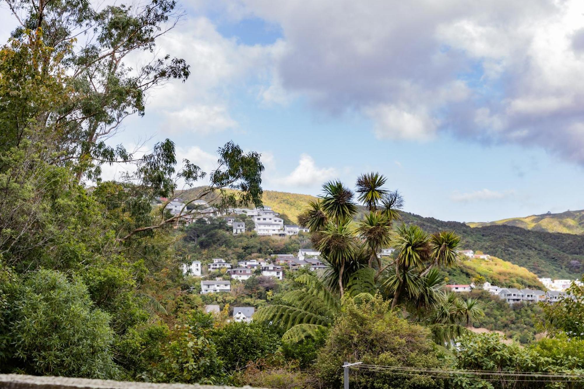 Back Garden Flat With Free On Street Parking And Fiber Wifi - 15 Mins To Ferry, Stadium, Cbd Wellington Exterior photo